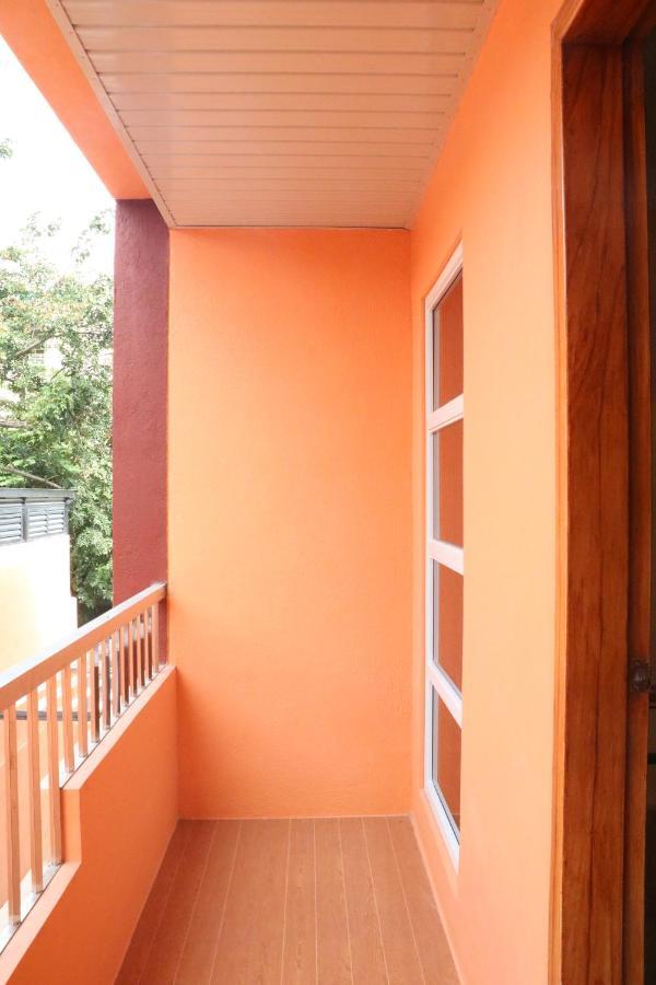 Anicia Guesthouse Rooms Paranaque City 外观 照片