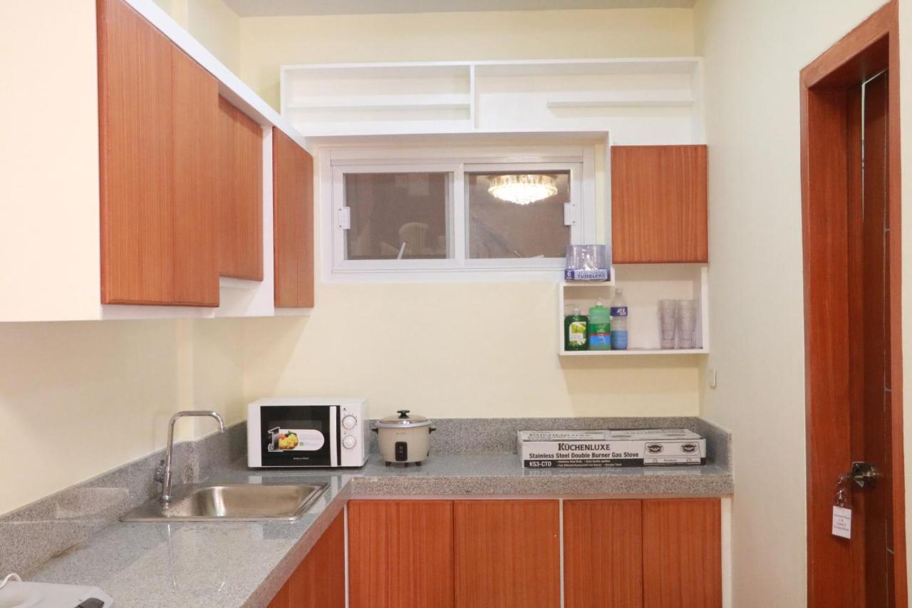 Anicia Guesthouse Rooms Paranaque City 外观 照片