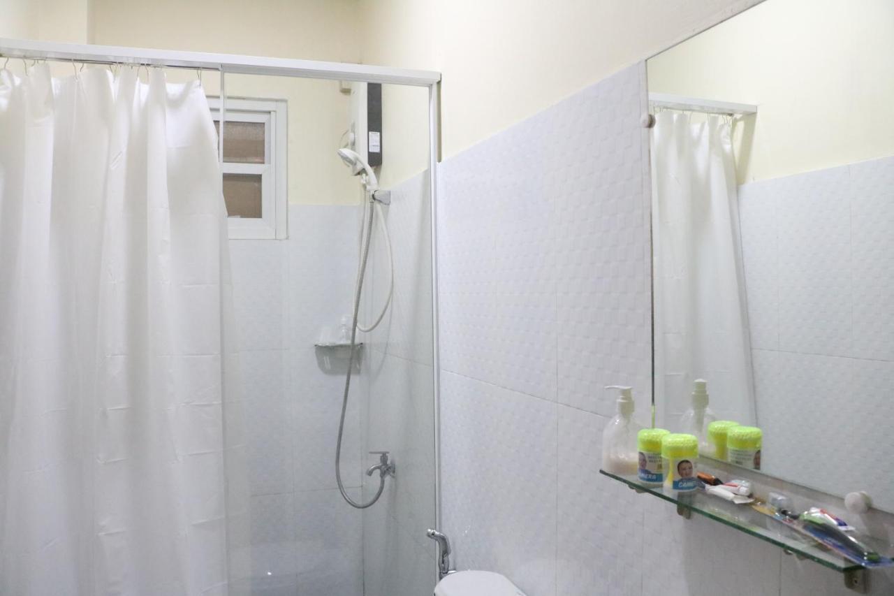 Anicia Guesthouse Rooms Paranaque City 外观 照片