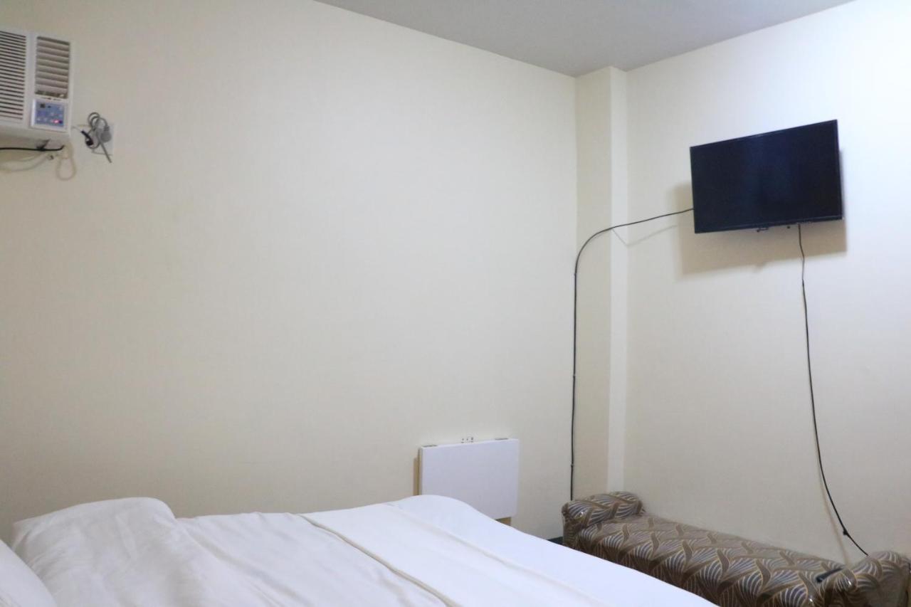 Anicia Guesthouse Rooms Paranaque City 外观 照片